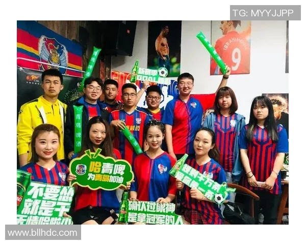 免费下载抽球星卡足球包小程序畅享无限乐趣，体验球迷激情瞬间